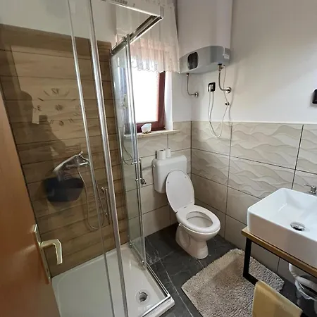 San 3 * Liznjan