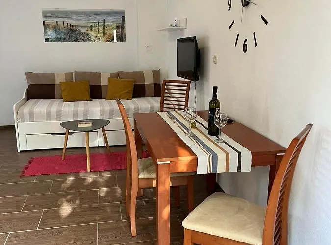 San 3 * Ližnjan